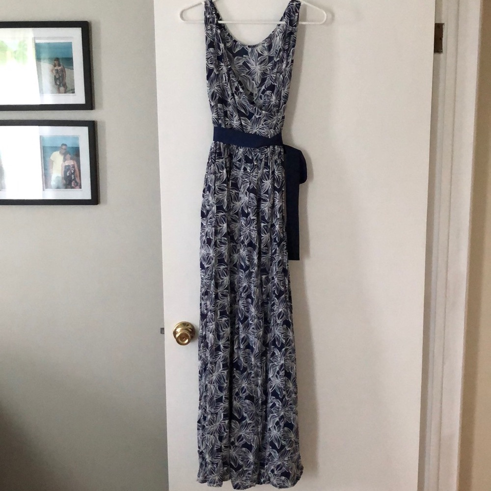 Vineyard vines long summer dress